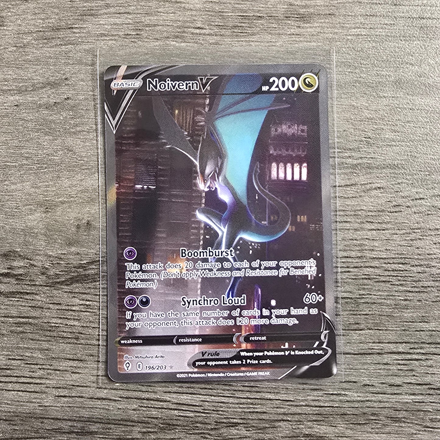 Noivern V #196 Evolving Skies